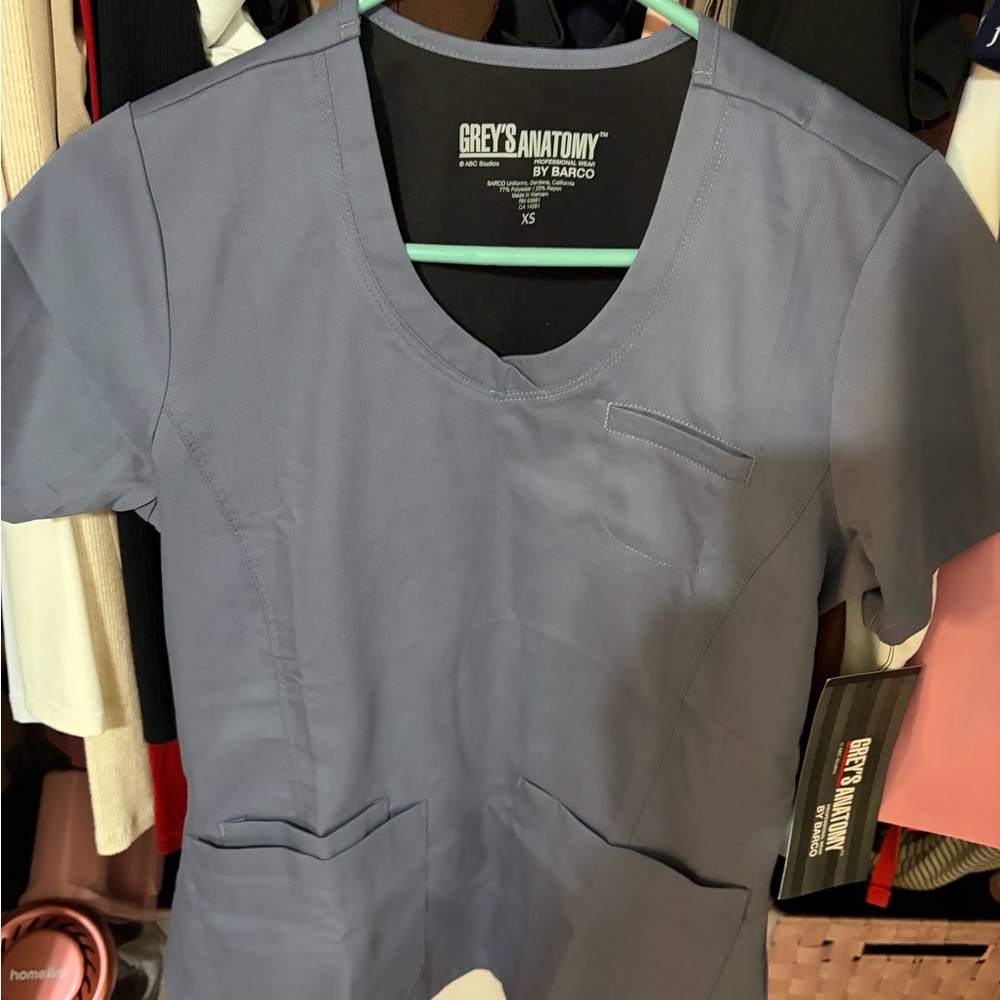 Grey’s Anatomy by Barco Granite Scrub Top XS – New with Tags